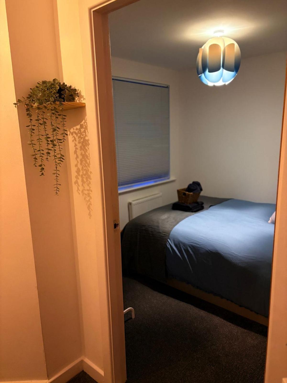 2 Bedroom 2 Bathroom Ground Floor In Location Apartment *