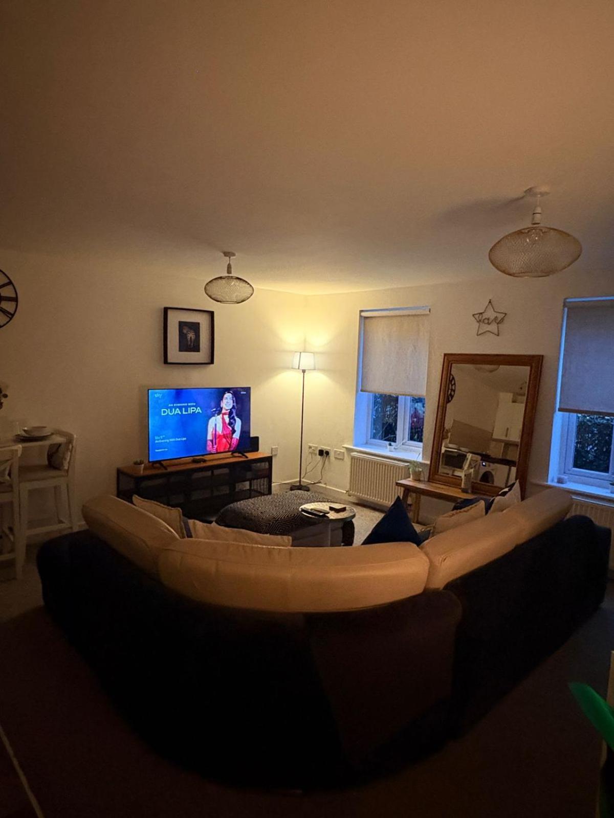 2 Bedroom 2 Bathroom Ground Floor In Location * Warrington