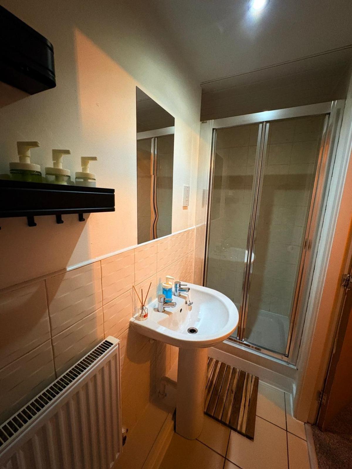 Apartment 2 Bedroom 2 Bathroom Ground Floor In Location