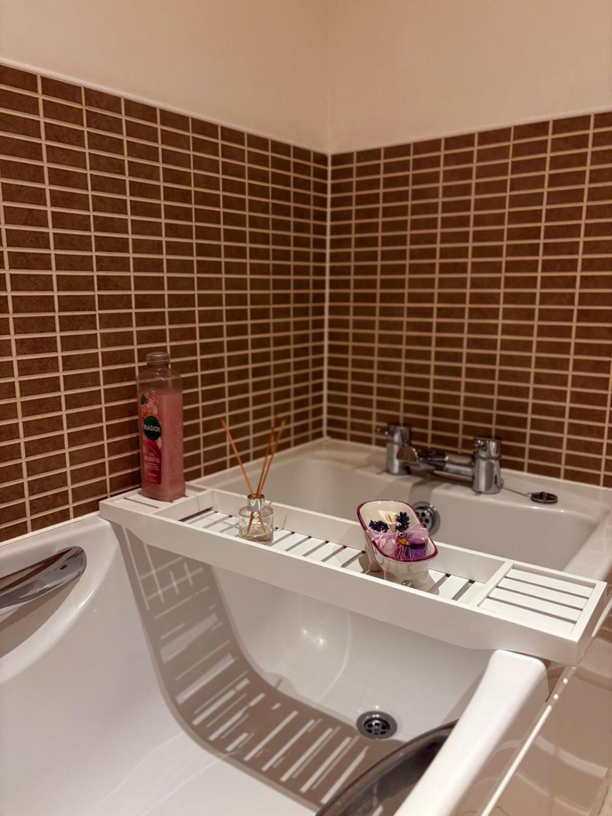 Apartment 2 Bedroom 2 Bathroom Ground Floor In Location