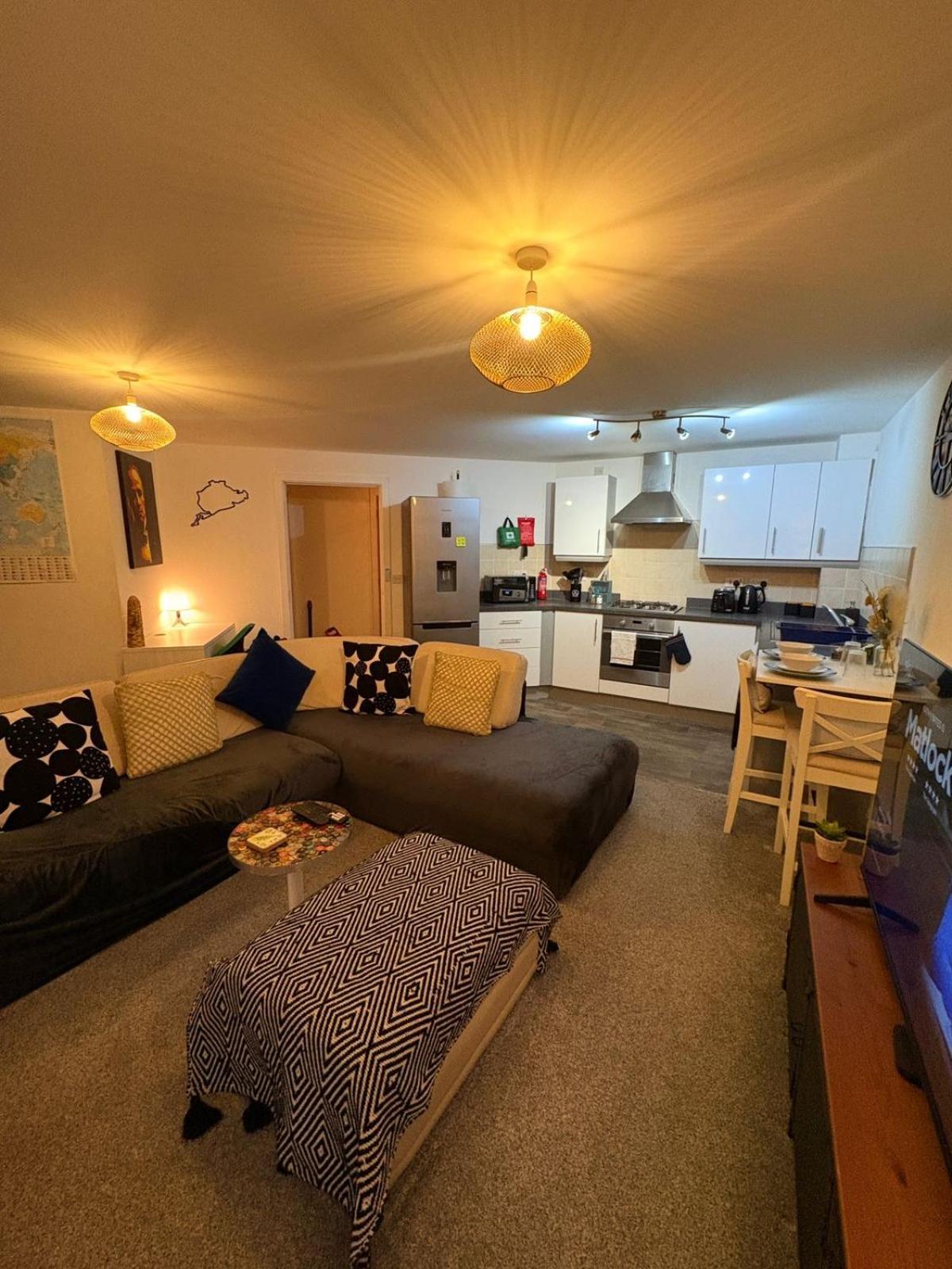 2 Bedroom 2 Bathroom Ground Floor In Location Apartment